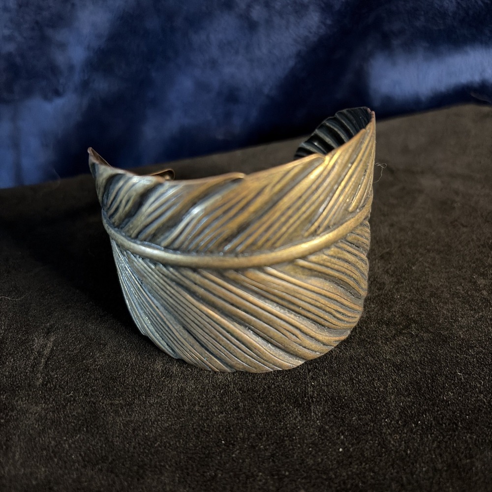 Rustic Cuff Gold Tone Multi-Band Cutout Cuff & Textured Leaf Bangle Sold As Pair - Picture 4 of 13